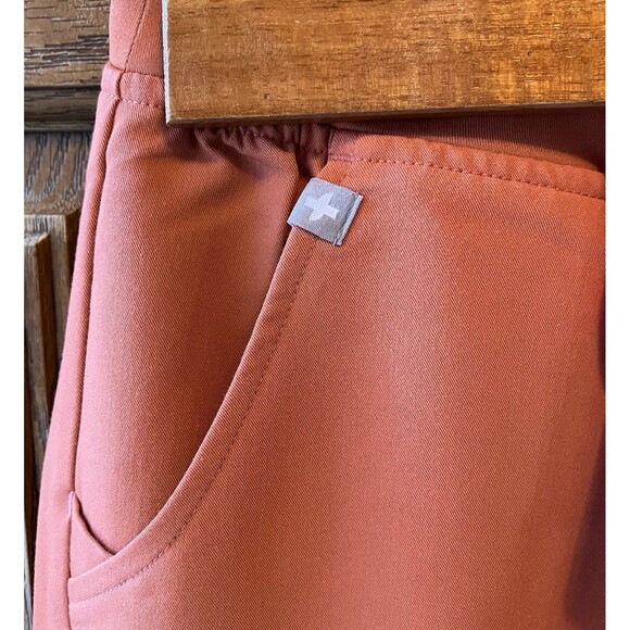 NWT Spiced Orange Figs Woman’s XXSP Jogger Scrub Pants Technical Collection - Picture 2 of 14